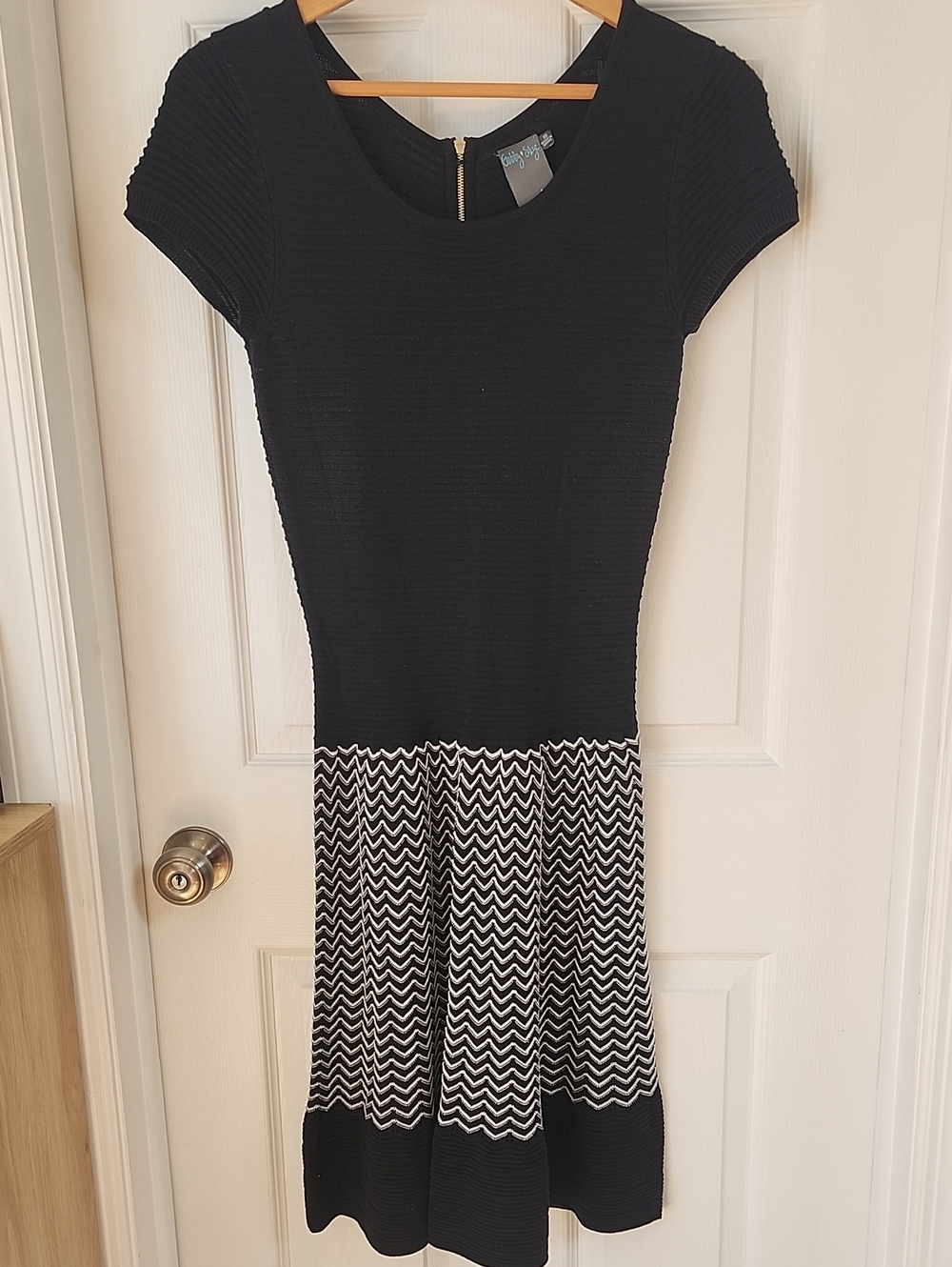 Gabby Skye Black and White Chevron Fit-and-Flare Dress